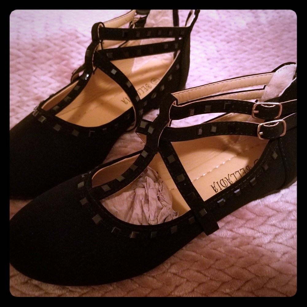 Black flats